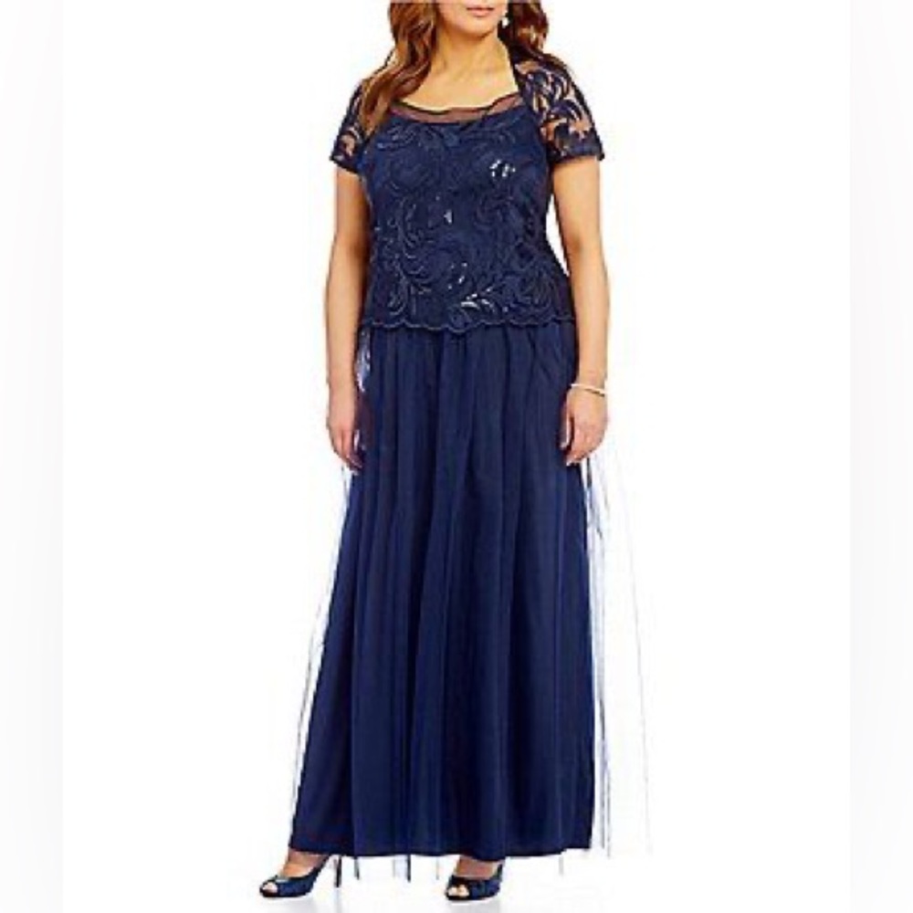 Brianna Navy Maxi Dress with Lace Top Size 16 (NWT)